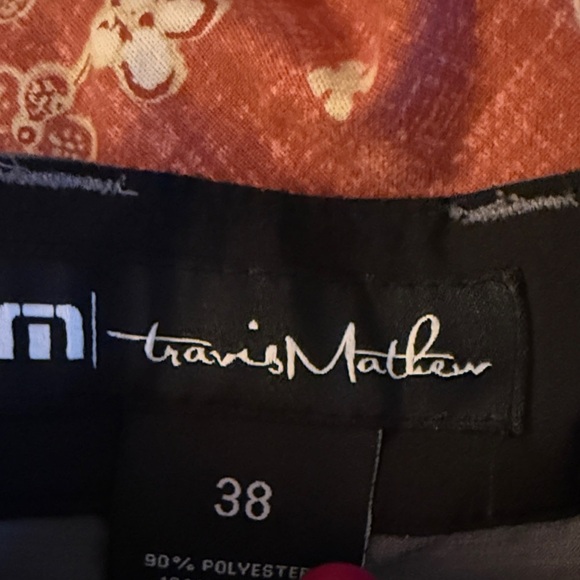 Travis Mathew Charcoal Flat Front Men's Shorts - Picture 3 of 4